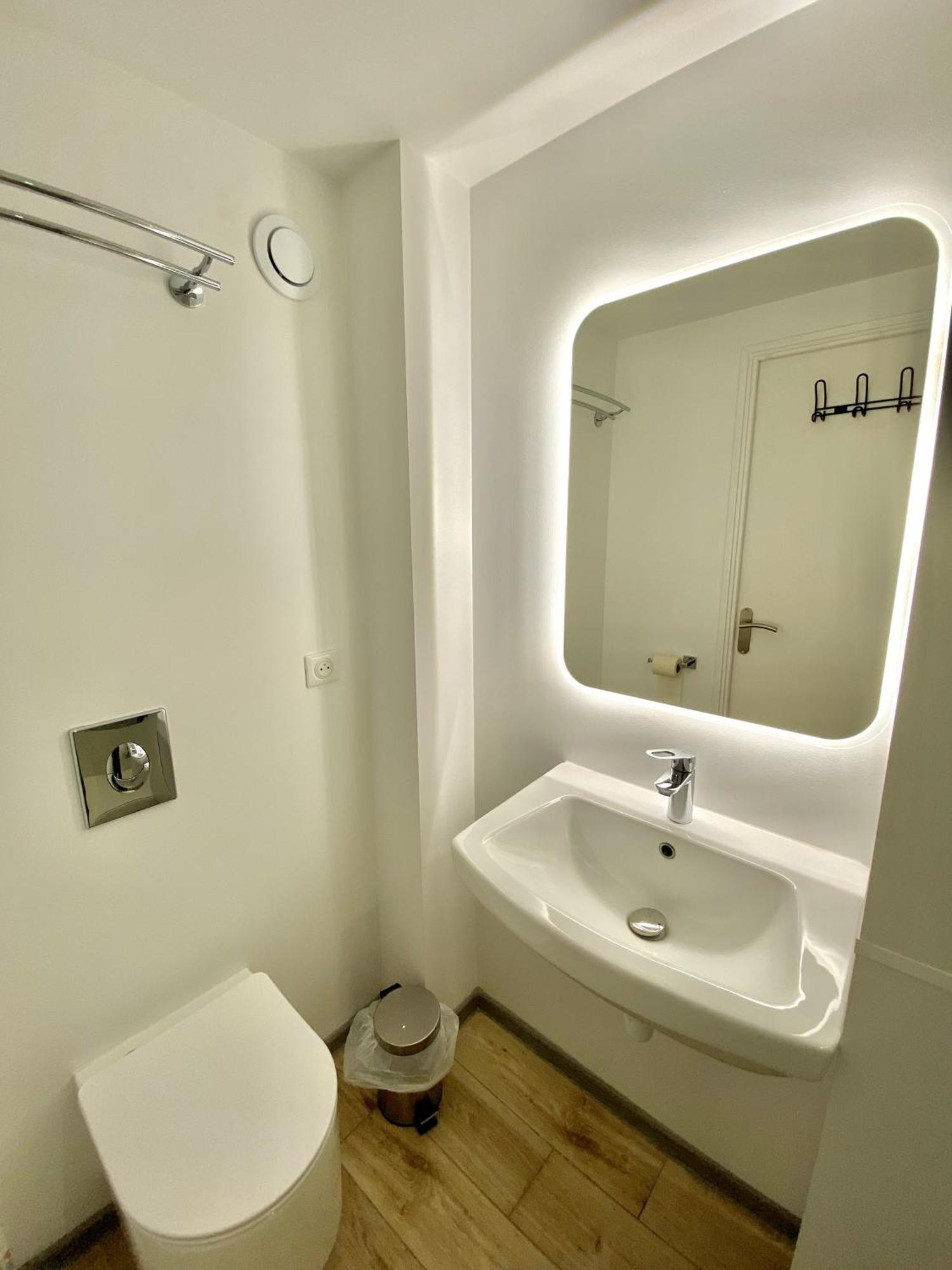 Cit'Hotel Design Booking Evry Saint-Germain-Les-Corbeil Senart Exterior photo